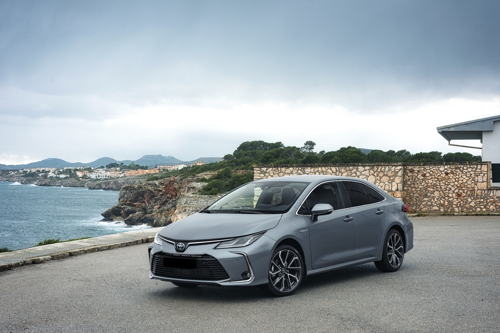 Автошторки для Toyota Corolla 12G Седан 4D  (2018 - н.в.) E210