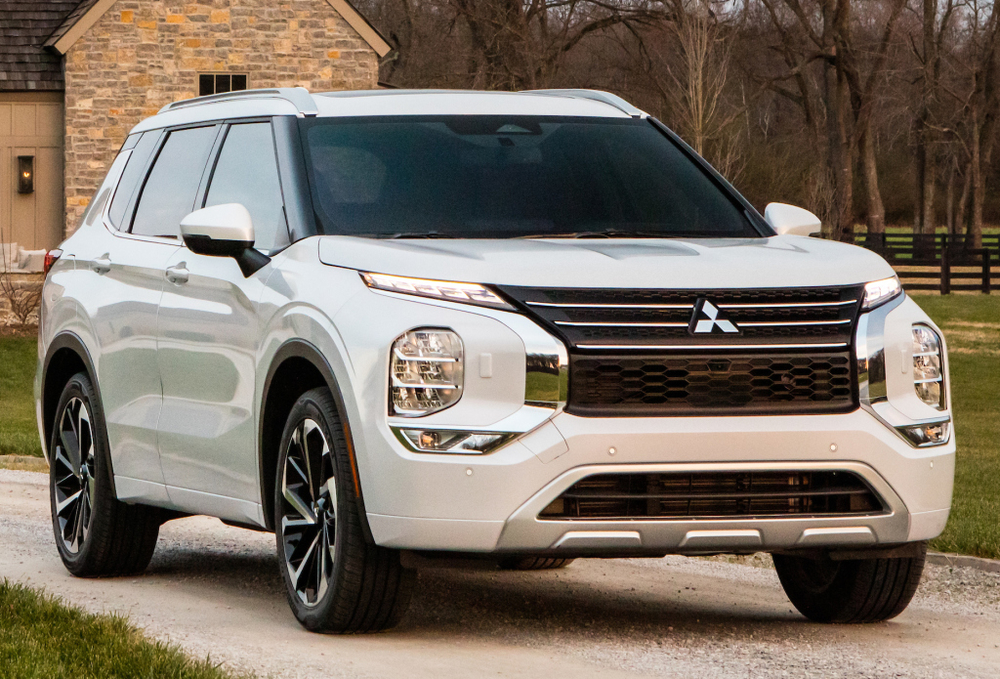 Автошторки для Mitsubishi Outlander 4G Кроссовер 5D  (2022 - н.в.) Со штатными шторками