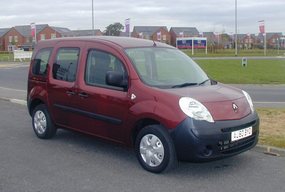 Автошторки для Renault Kangoo 2G Минивэн 5D  (2008 - 2013) открывающиеся наружу окна задних дверей