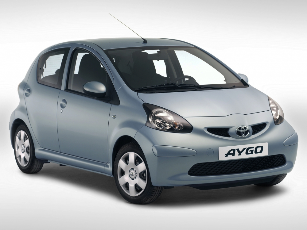 Автошторки для Toyota Aygo 1G Хетчбэк 5D  (2005 - 2014)