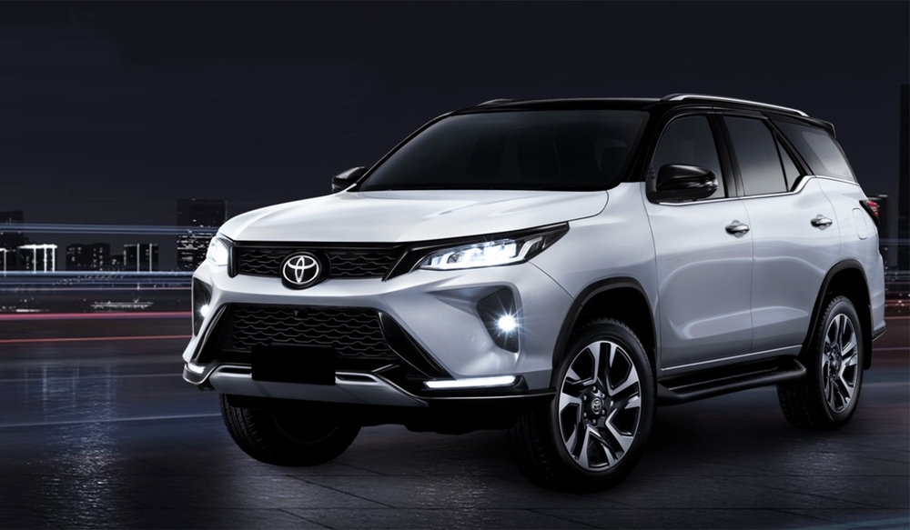 Автошторки для Toyota Fortuner 2G Внедорожник 5D  (2019 - н.в.) N160 рестайлинг
