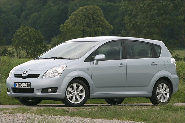 Автошторки для Toyota Corolla Verso 3G Компактвэн 5D  (2004 - 2009) AR10