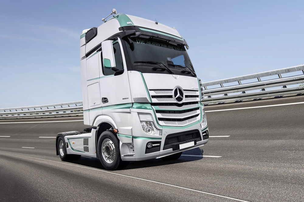 Автошторки для Mercedes-Benz Actros 4G Грузовик 2D  (2011 - н.в.) MP4