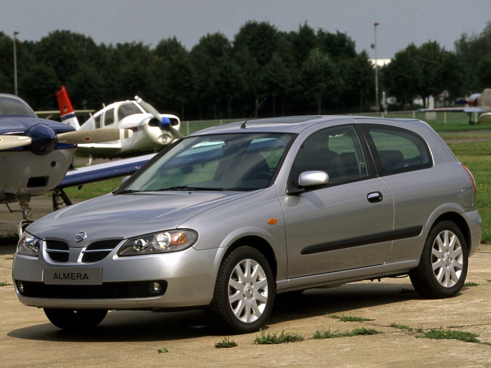Автошторки для Nissan Almera Хетчбэк 3D  (2000 - 2006) N16
