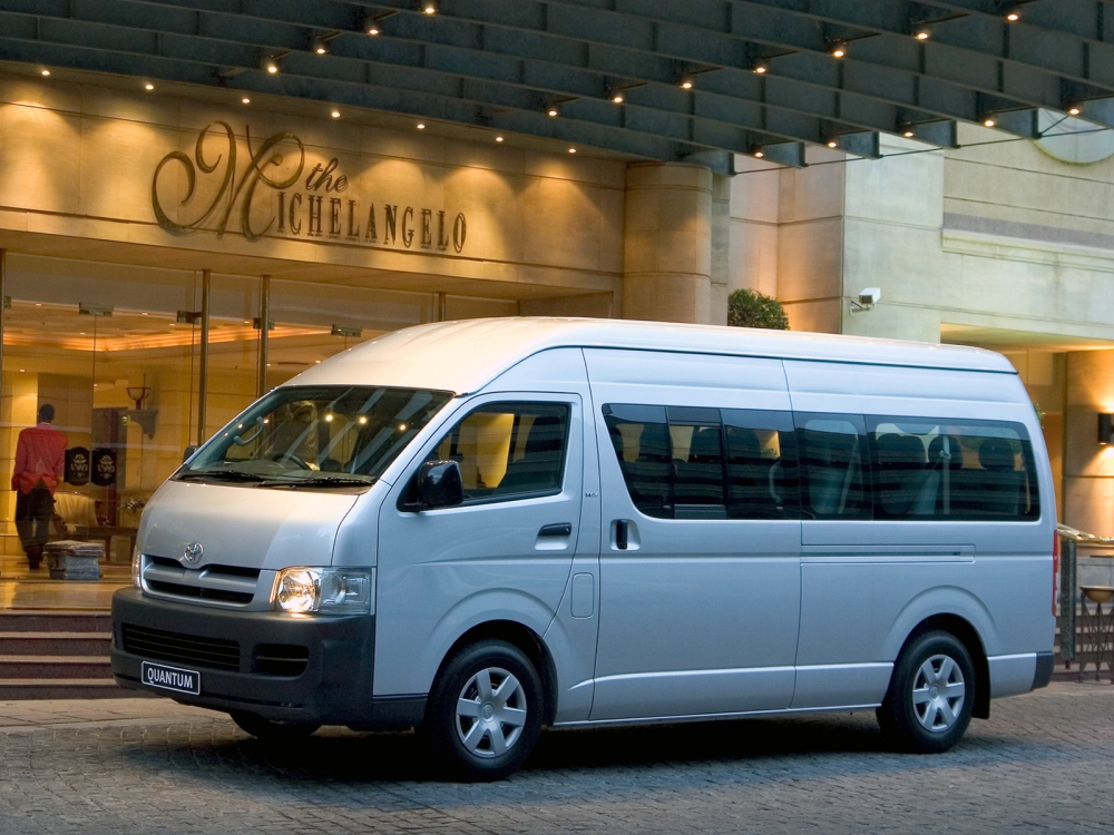 Автошторки для Toyota Quantum Bus Фургон 4D  (2004 - 2019)