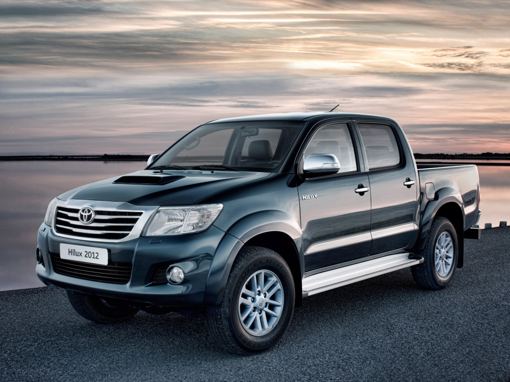 Автошторки для Toyota Hilux 7G Пикап 4D  (2011 - 2015)