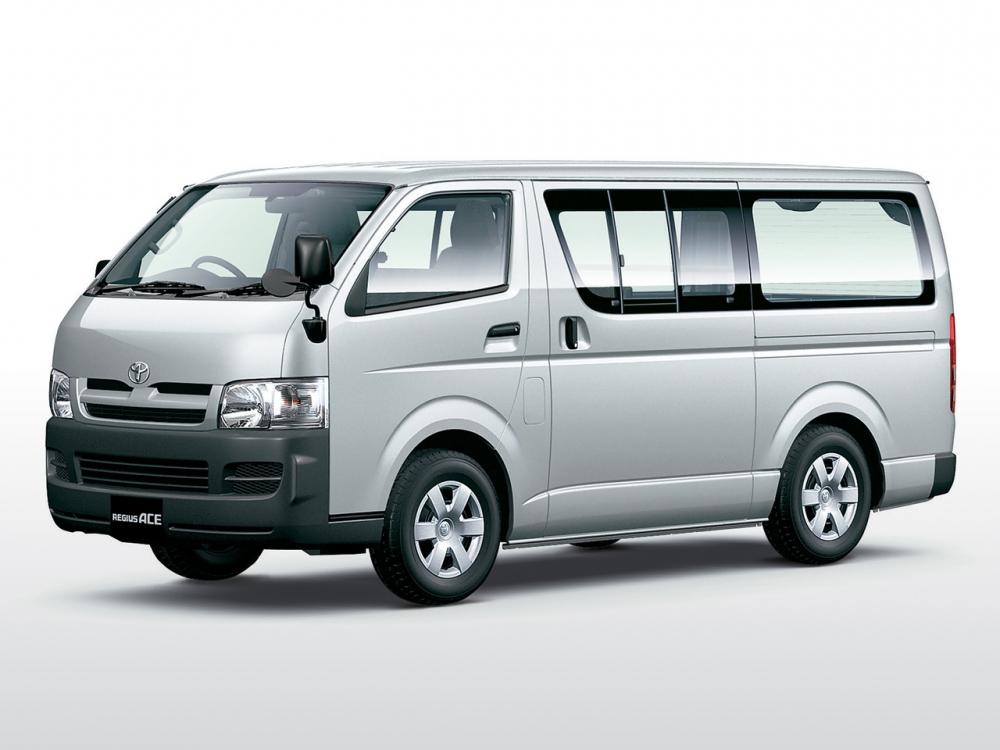 Автошторки для Toyota Regius Фургон 4D  (2004 - 2010) Ace