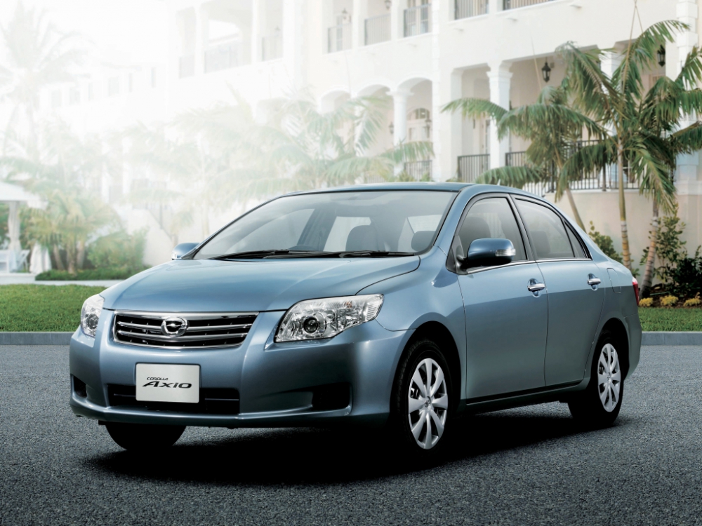 Автошторки для Toyota Corolla Седан 4D  (2010 - 2012) Axio (E140)