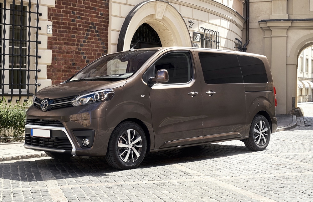 Автошторки для Toyota ProAce (Verso) 2G Минивэн 5D  (2016 - н.в.) Long
