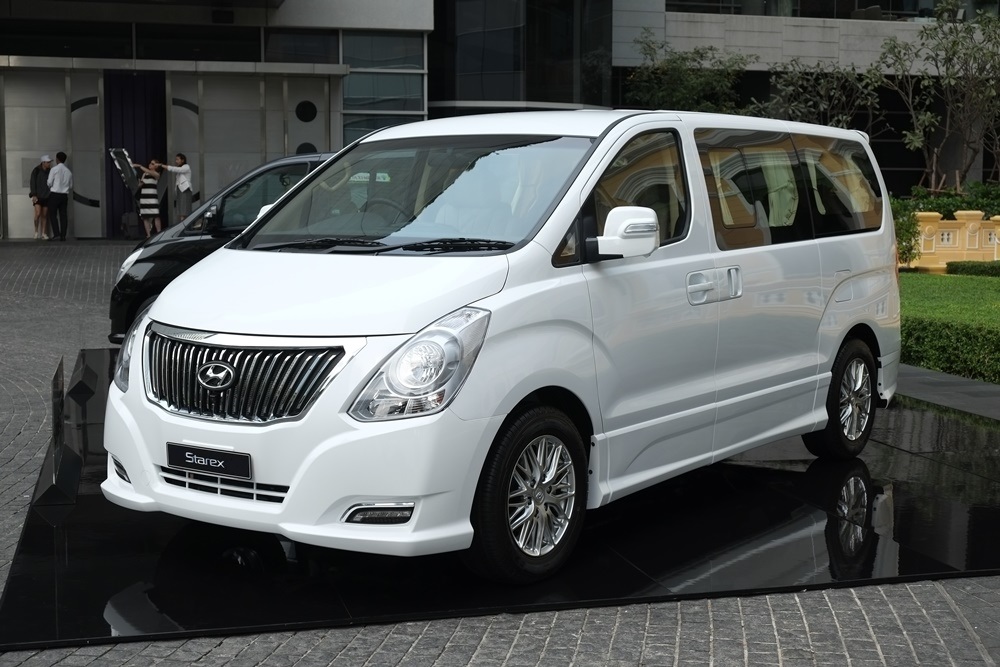 Автошторки для Hyundai Grand Starex Минивэн 5D  (2015 - н.в.) Рестайлинг / сдвижные окна задних дверей