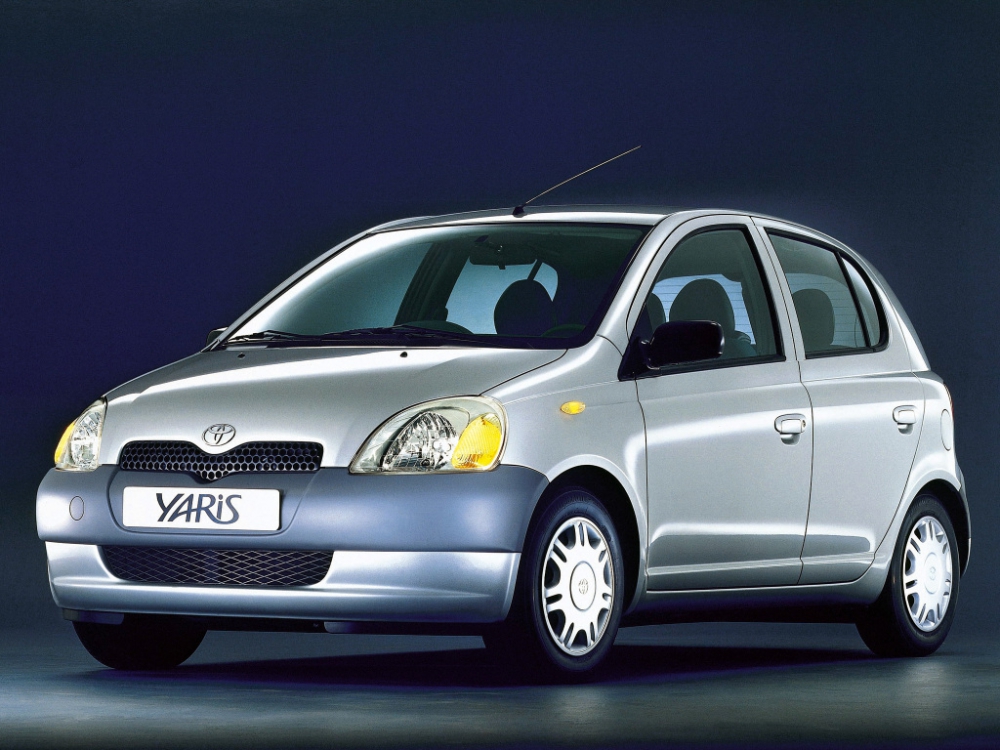 Автошторки для Toyota Yaris Хетчбэк 5D  (1999 - 2005)