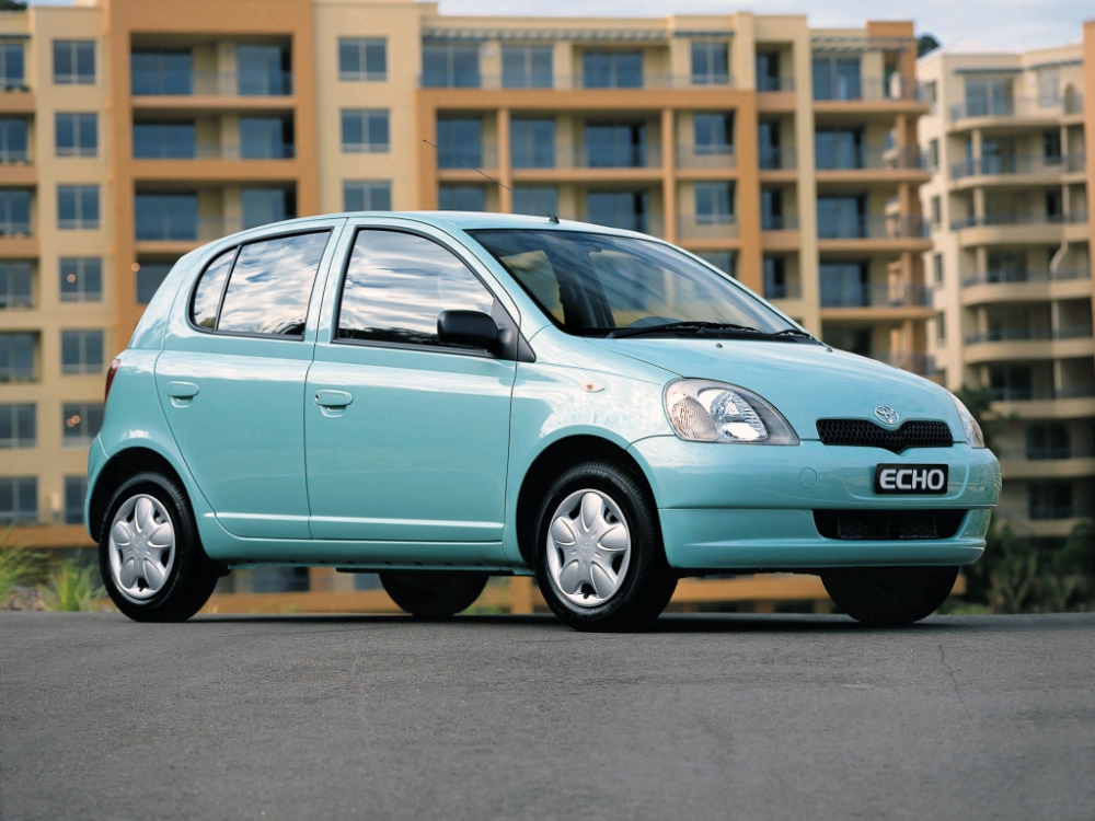 Автошторки для Toyota Echo 1G Хетчбэк 5D  (1999 - 2005) XP10