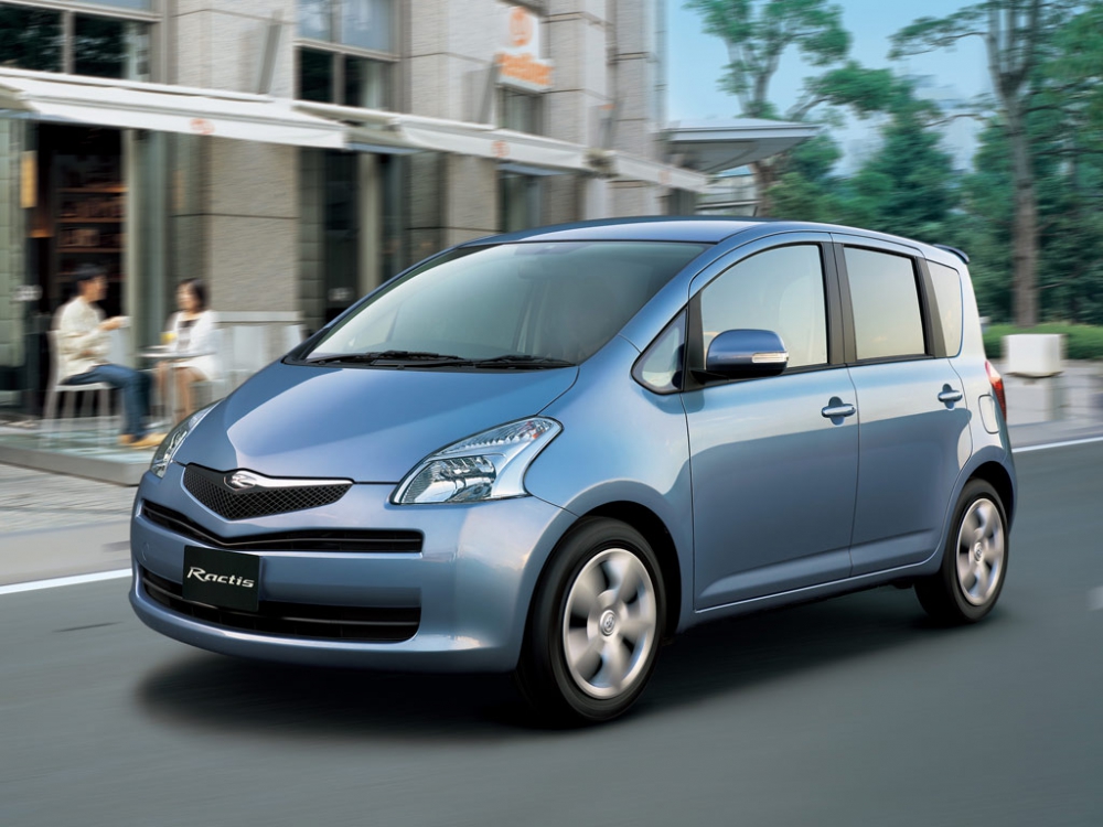 Автошторки для Toyota Ractis Компактвэн 5D  (2005 - 2010) SCP100