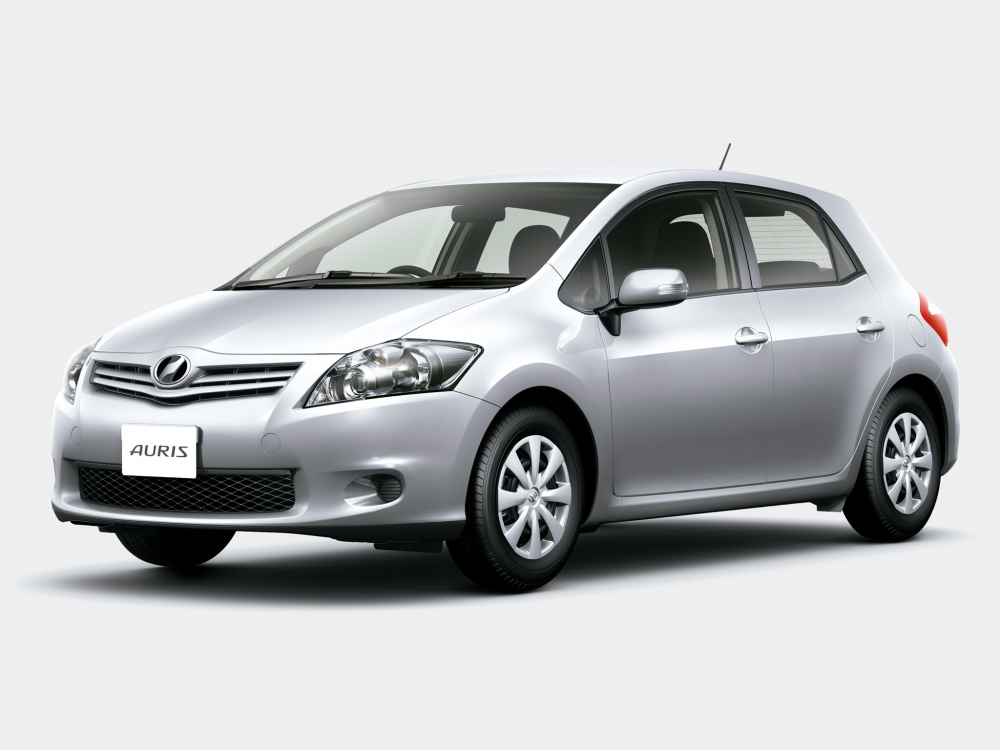 Автошторки для Toyota Auris 1G Хетчбэк 5D  (2006 - 2012) E150