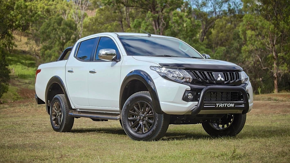 Автошторки для Mitsubishi Triton 5G Пикап 4D  (2015 - н.в.)