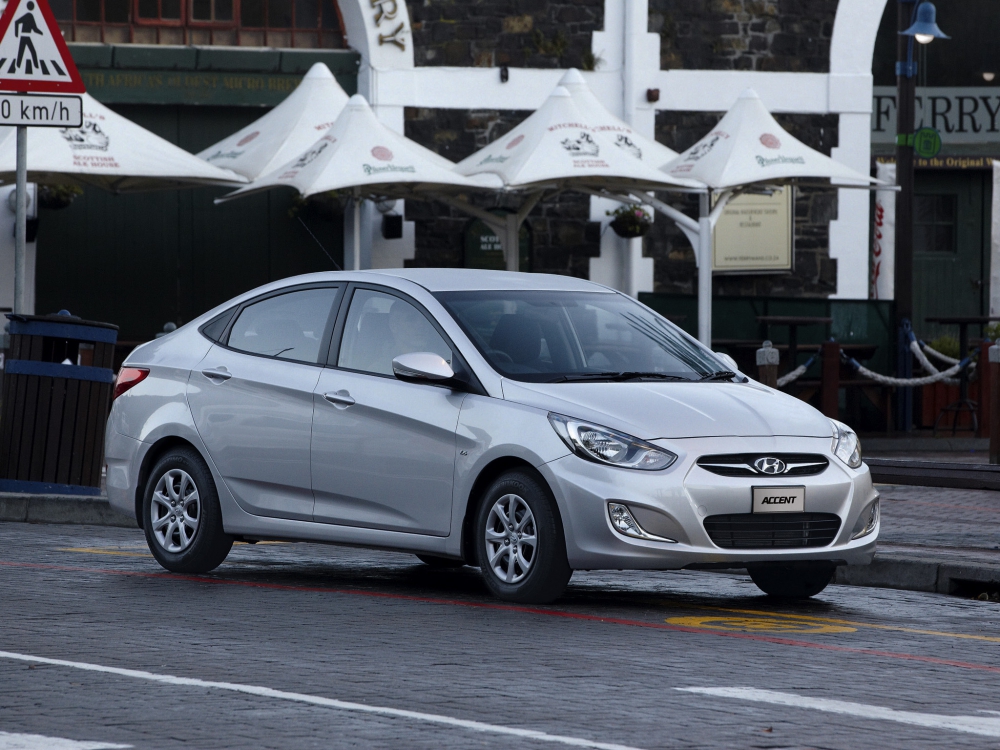 Автошторки для Hyundai Accent 4G Седан 4D  (2010 - 2017)