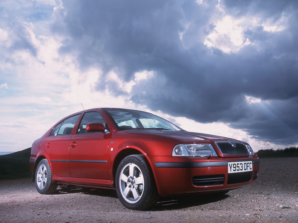 Автошторки для Skoda Octavia 1G Хетчбэк 5D  (1996 - 2010) A4 Без стоп-сигнала на заднем окне