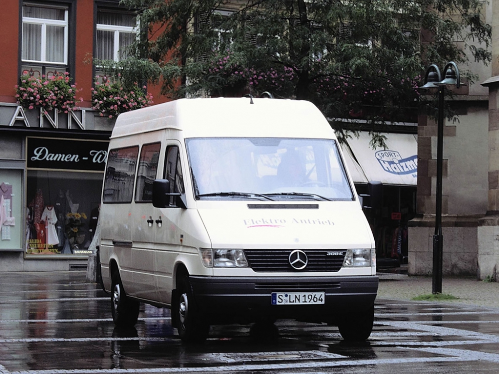 Автошторки для Mercedes-Benz Sprinter 1G Фургон 4D  (1995 - 2006)