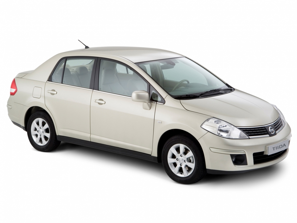Автошторки для Nissan Tiida Седан 4D  (2007 - 2011) SC11