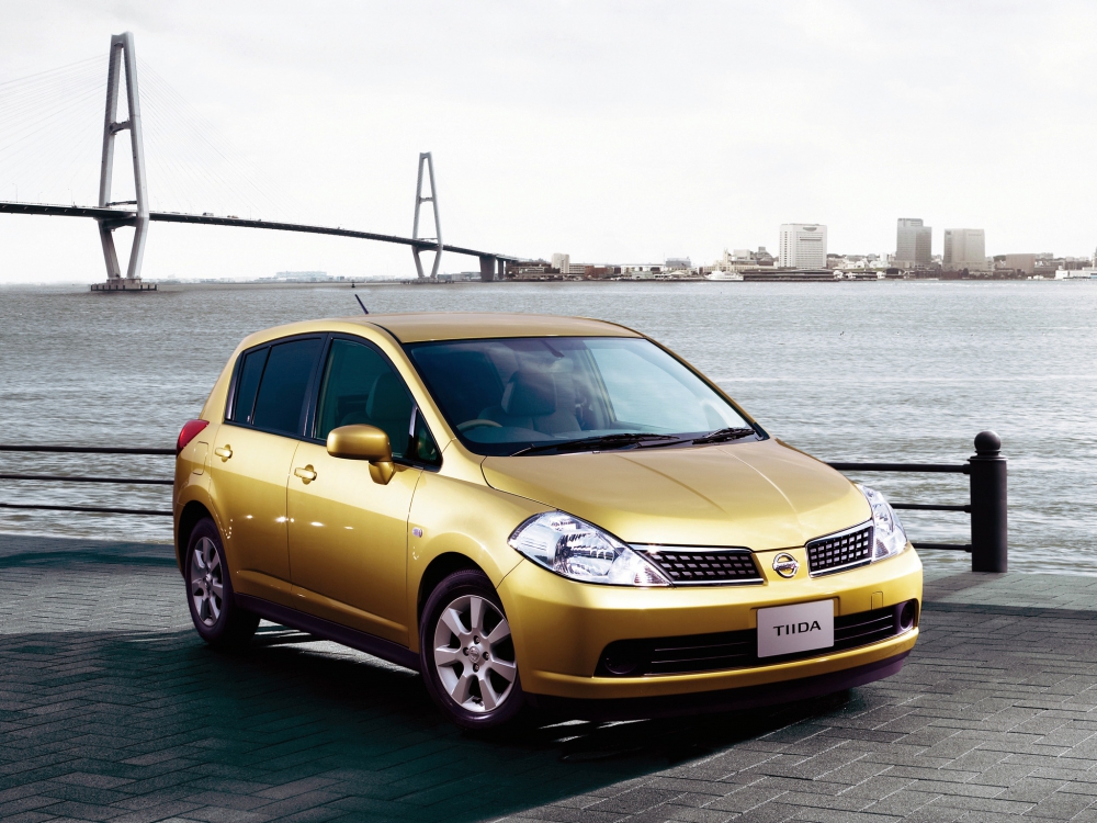 Автошторки для Nissan Tiida 1G Хетчбэк 5D  (2004 - 2013) C11