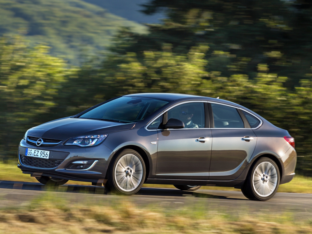 Автошторки для Opel Astra 4G Седан 4D  (2009 - 2015) J