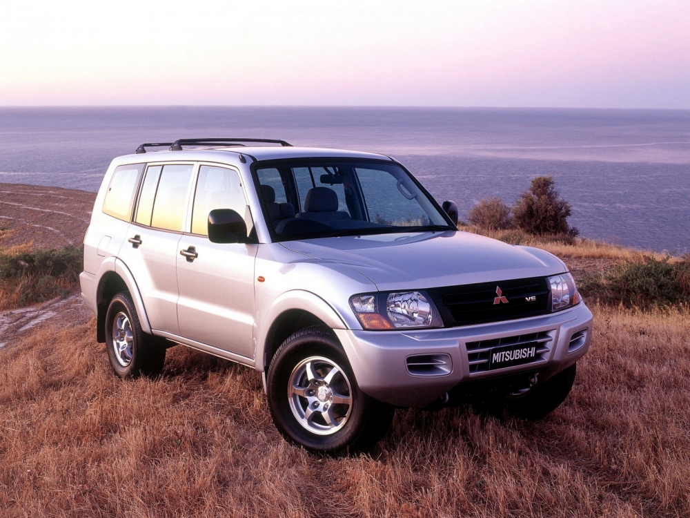 Автошторки для Mitsubishi Pajero 3G Внедорожник 5D  (1999 - 2006)